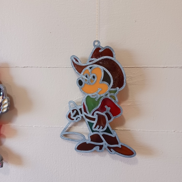 Vintage Disney Mickey, Minney Mouse, and Donald Stained Glass Sun Catchers - Picture 4 of 10